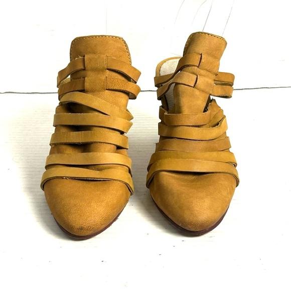 Free People Byron Suede Mules Strappy Heeled Shoes Slide On Size 37 US 7 - Picture 2 of 12